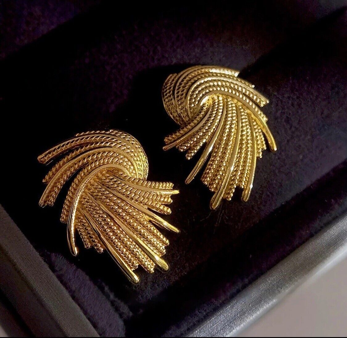 Gold Vintage Inspired Irregular Woven Design Earrings - Unique Retro Style 2024