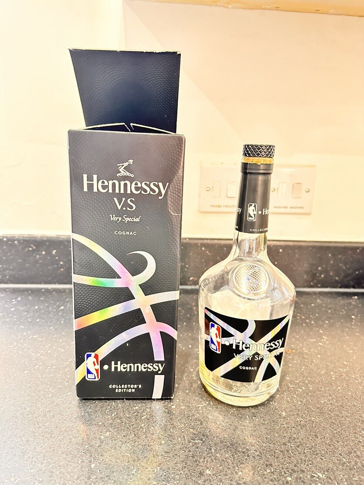 Limited Edition NBA Basketball EMPTY Hennessy Bottle With GIFT BOX Collectable